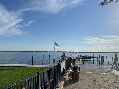18-3535 Nasa Pkwy, Seabrook, TX, 77586-6413 | Card Image