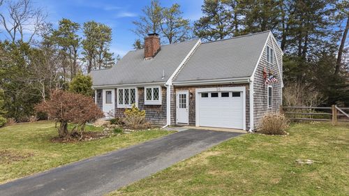 26 Windsor Rd, Sandwich, MA, 02563-2441 | Card Image