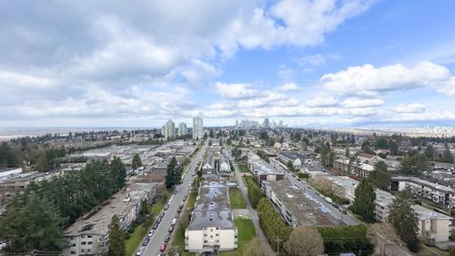 2105-7088 Salisbury Ave, Burnaby, BC, V5E0A4 | Card Image