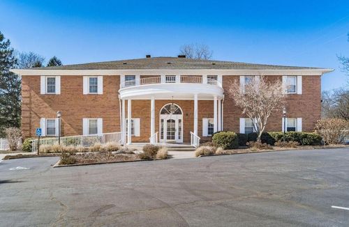 ste-ll6-6649 N High St, Worthington, OH, 43085-4066 | Card Image