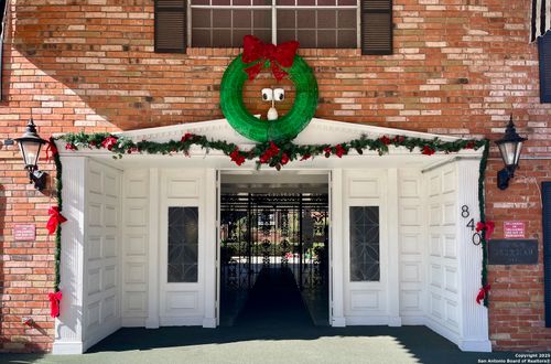 apt-120a-8401 N New Braunfels Ave, San Antonio, TX, 78209-1110 | Card Image