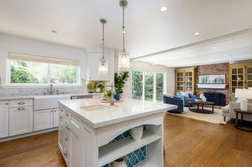 3125 Atwater Dr, Burlingame, CA, 94010-5822 | Card Image