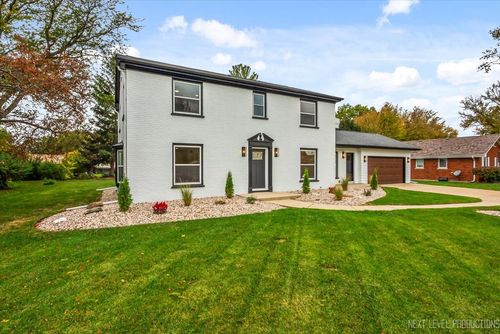 27 S Canterbury Rd, Aurora, IL, 60506-4234 | Card Image