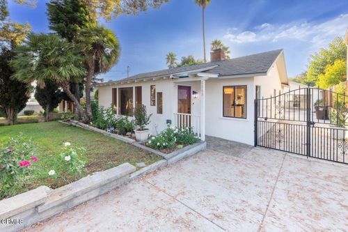 4543 Rockland Pl, La Canada Flintridge, CA, 91011-1427 | Card Image