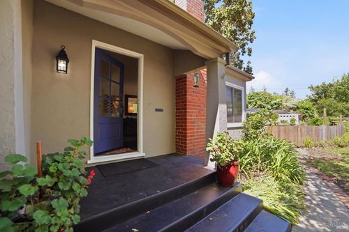 231 Talbot Ave, Santa Rosa, CA, 95405-4544 | Card Image
