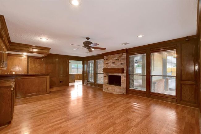 17010 Windrow Dr, House other with 4 bedrooms, 4 bathrooms and 2 parking in Spring TX | Image 6