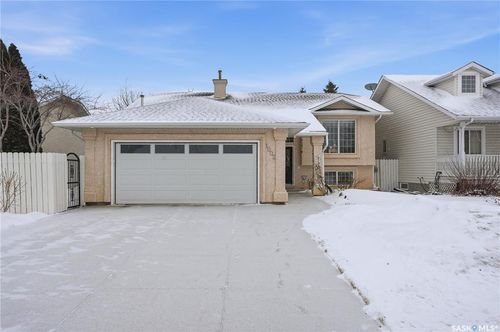 1002 Pezer Cres, Saskatoon, SK, S7S1K1 | Card Image