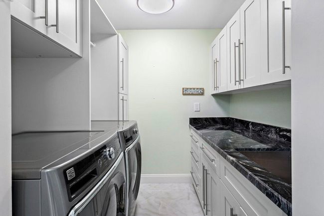 APT-802 - 7578 Regency Lake Dr, Condo with 3 bedrooms, 3 bathrooms and null parking in Boca Raton FL | Image 12