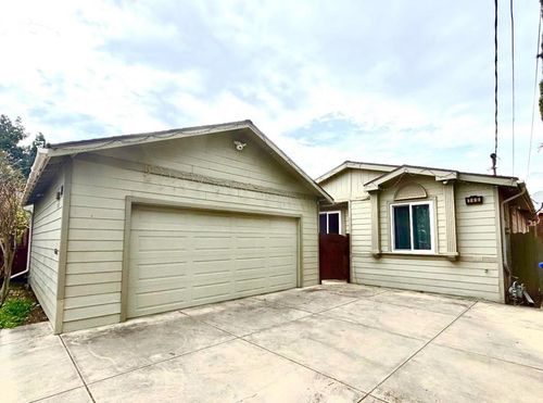 140 S Rengstorff Ave, Mountain View, CA, 94040-1721 | Card Image