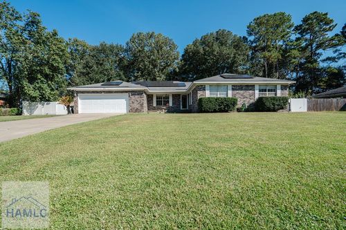 411 Christopher Dr, Hinesville, GA, 31313-5740 | Card Image