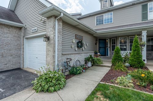 25724 S Bridle Path, Channahon, IL, 60410-3333 | Card Image