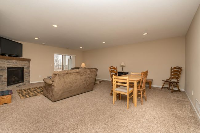 4129 Jarmann Ln, Townhouse with 3 bedrooms, 3 bathrooms and null parking in Shakopee MN | Image 19