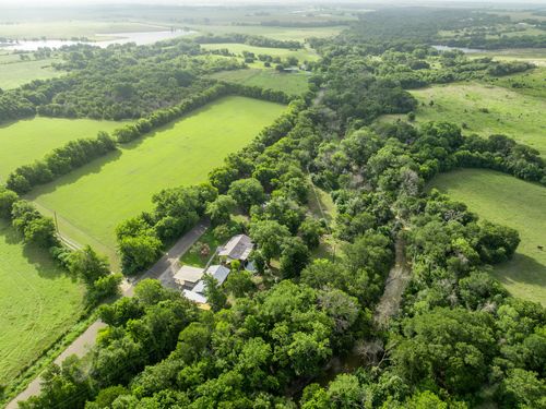 1598 Creek Rd, Lorena, TX, 76655-3562 | Card Image