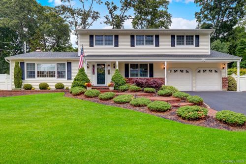 9 Briar Path, East Setauket, NY, 11733-1803 | Card Image