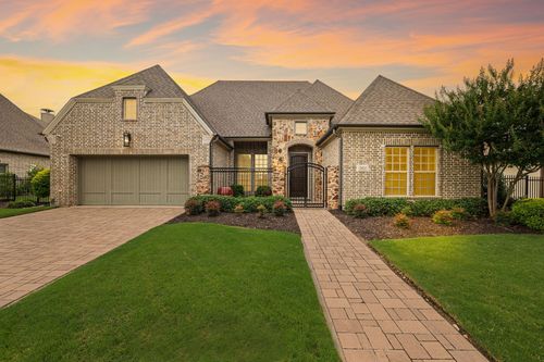 2812 Veranda Ln, Southlake, TX, 76092-1339 | Card Image