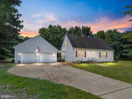 812 Roe Rd, Sudlersville, MD, 21668-1517 | Card Image