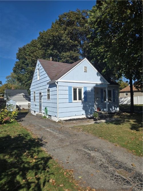 240 Brayton Rd, Greece, NY, 14616-2966 | Card Image