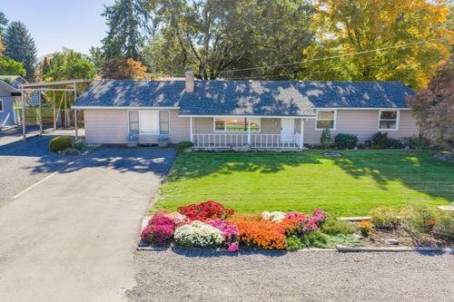 3275 Britt Ave, Medford, OR, 97501-1911 | Card Image