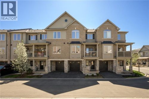 29-215 Dundas St E, Hamilton, ON, L8N2Z7 | Card Image