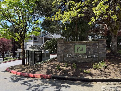 f104-11309 Ne 128th St, Kirkland, WA, 98034-4717 | Card Image