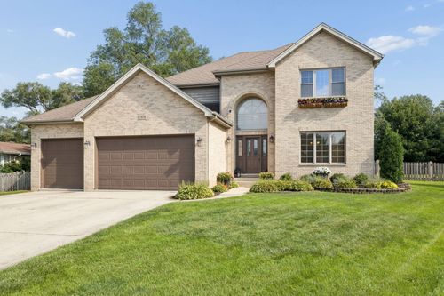 1808 Russell Dr, Lisle, IL, 60532-4188 | Card Image
