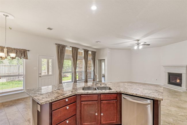 15218 Zenith Glen Ln, House other with 4 bedrooms, 3 bathrooms and 2 parking in Cypress TX | Image 12