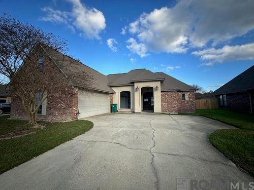 34136 Fountain View Dr, Walker, LA, 70785 | Card Image