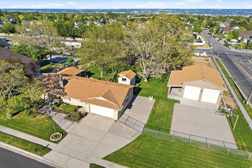 10185 S Chattel Cir, South Jordan, UT, 84095-9036 | Card Image