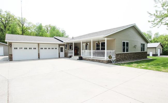 18867 County Road 9, House other with 4 bedrooms, 3 bathrooms and null parking in Avon MN | Image 6