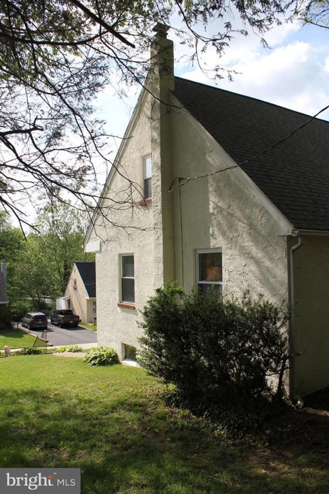 1352 Valley Rd, House other with 4 bedrooms, 2 bathrooms and null parking in WOODLYN PA | Image 34