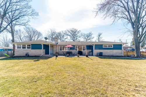 34049 Hickory Ave, Grayslake, IL, 60030-1013 | Card Image