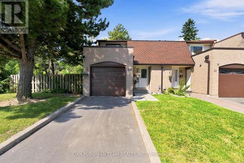 32-11 Livonia Place, Toronto (Morningside), ON, M1E4W5 | Card Image