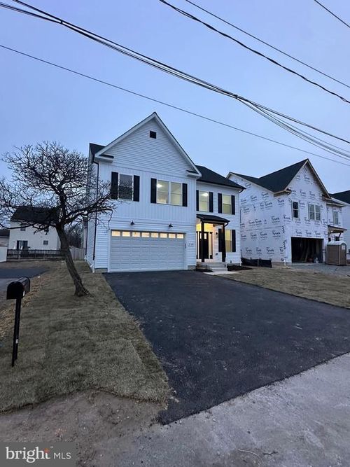 717 207th St, PASADENA, MD, 21122-1603 | Card Image