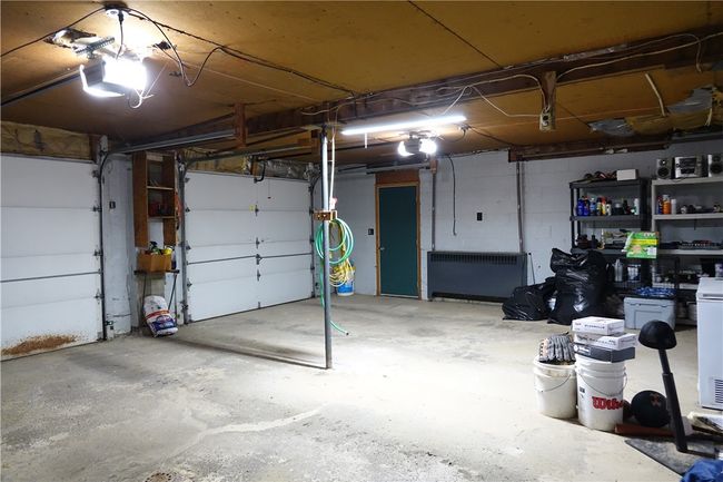 Oversized Integral 2 Car Garage | Image 21