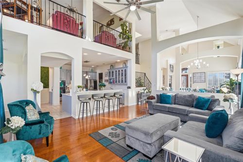 645 Ten Mile Dr, DeSoto, TX, 75115-3887 | Card Image