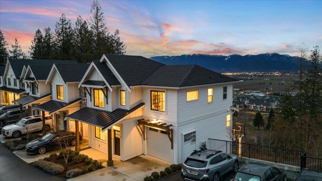 5 - 47203 Vista Place, Townhouse with 3 bedrooms, 2 bathrooms and 2 parking in Chilliwack BC | Image 2