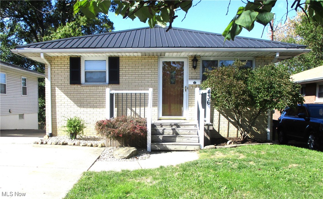 Fulmer Ave, Akron, OH 44312