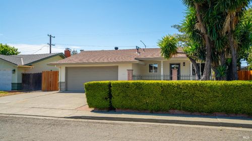 1904 New Jersey St, Fairfield, CA, 94533-4430 | Card Image