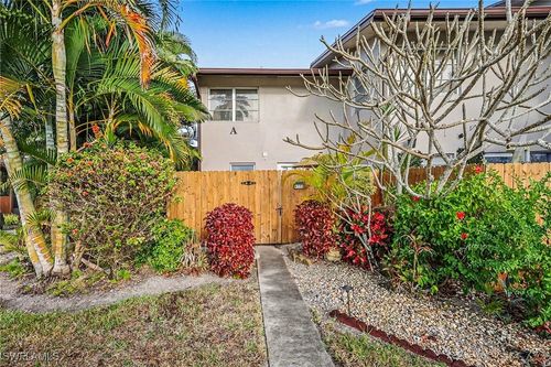 apt-a103-180 Cypress Way E, Naples, FL, 34110-9212 | Card Image