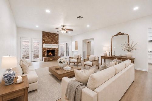 12903 Avenida Vaquero St, Houston, TX, 77077-5628 | Card Image