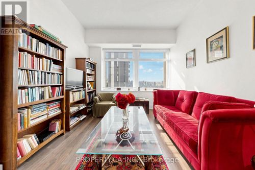 1508-111 St. Clair Ave W, Toronto, ON, M4V1N5 | Card Image