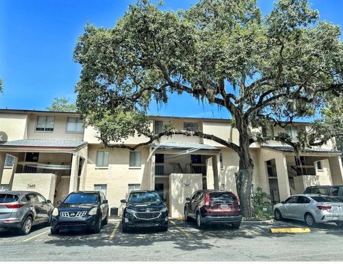 2-7607 Abbey Ln, TAMPA, FL, 33617-8525 | Card Image