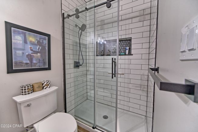 700 E 2 Nd St, House other with 4 bedrooms, 4 bathrooms and null parking in Lynn Haven FL | Image 59