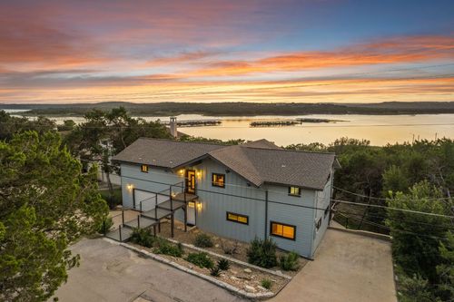 6300 Lakeshore Dr, Lago Vista, TX, 78645-5261 | Card Image