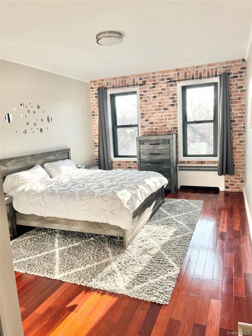 apt-5c-7666 Austin St, Forest Hills, NY, 11375-6906 | Card Image