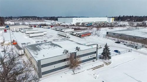 35 Sharp Rd, Brant, ON, N3T5L8 | Card Image