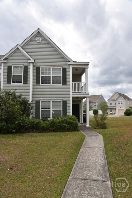 79 Fairgreen St, Savannah, GA, 31407-3932 | Card Image