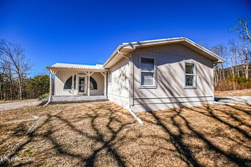 4091 Pleasant Grove Rd, Winfield, TN, 37892-4017 | Card Image