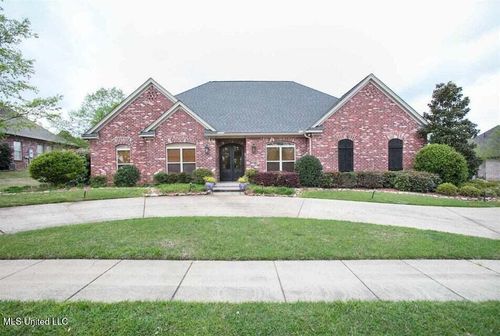 251 Lake Cir, Madison, MS, 39110-7992 | Card Image