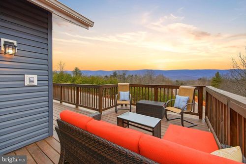 4 Creek Valley Dr, Basye, VA, 22810 | Card Image